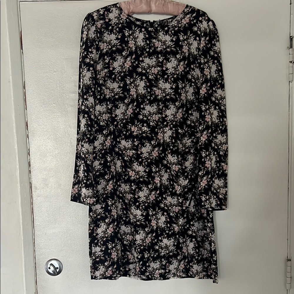 Club Monica 100 % silk floral dress. Size 12 US
